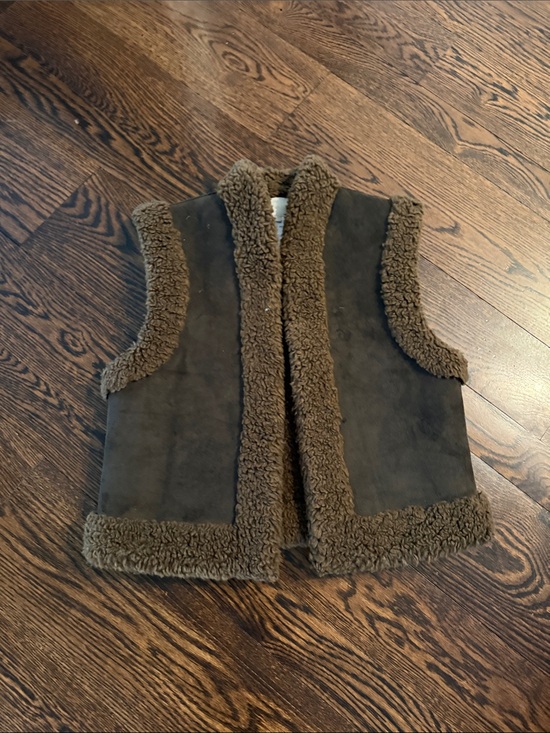 Vanessa Bruno Jackets & Blazers - Vanessa Bruno Brown Shearling-Trim Suede Vest